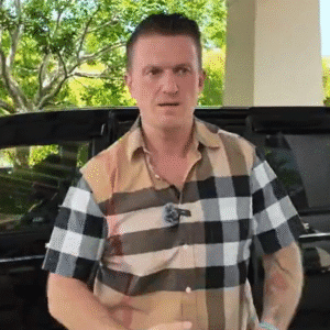 Tommy Robinson in the Bahamas