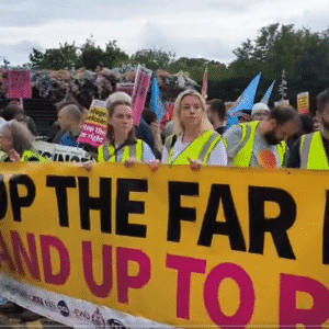 Police estimate 2000 anti-racists turned out in Epping